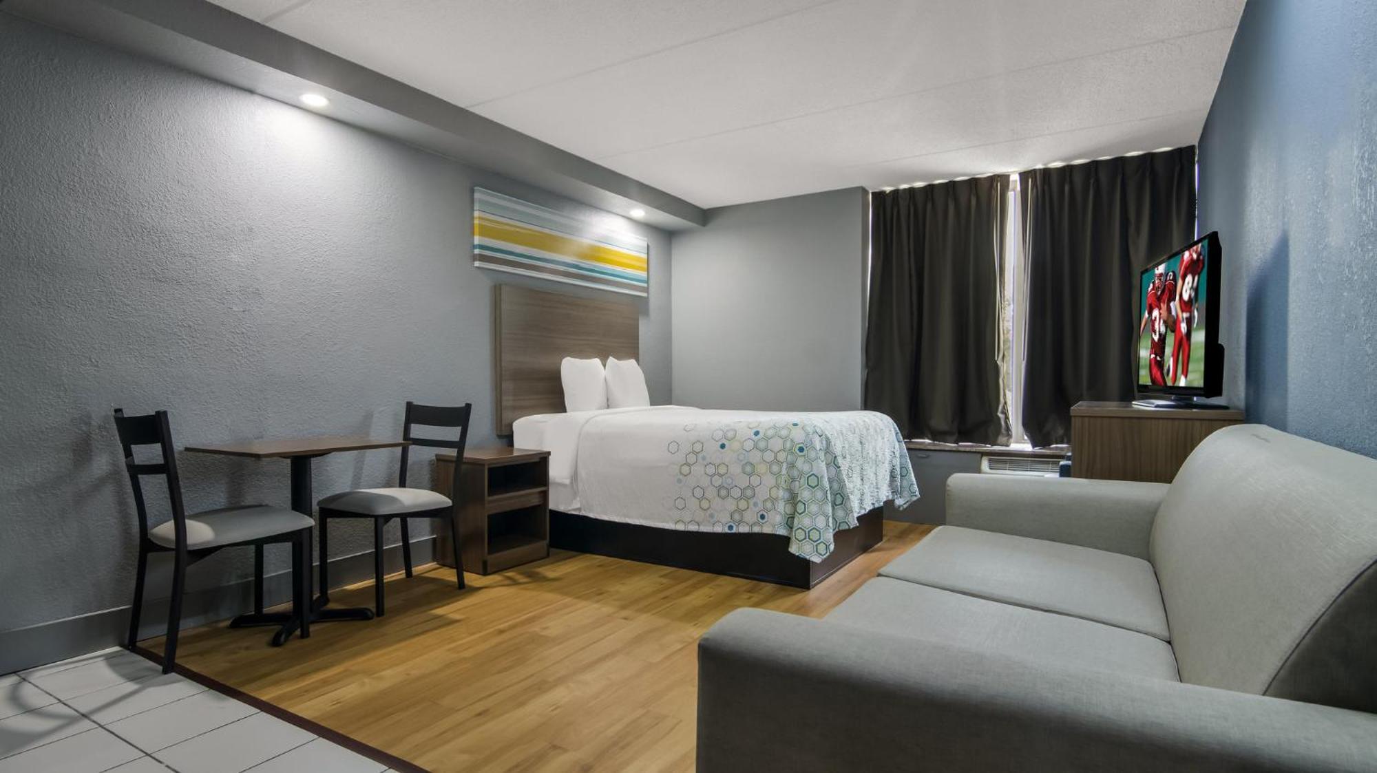 Hometowne Studios By Red Roof And Conference Center Chicago - N Aurora Naperville North Aurora Ngoại thất bức ảnh