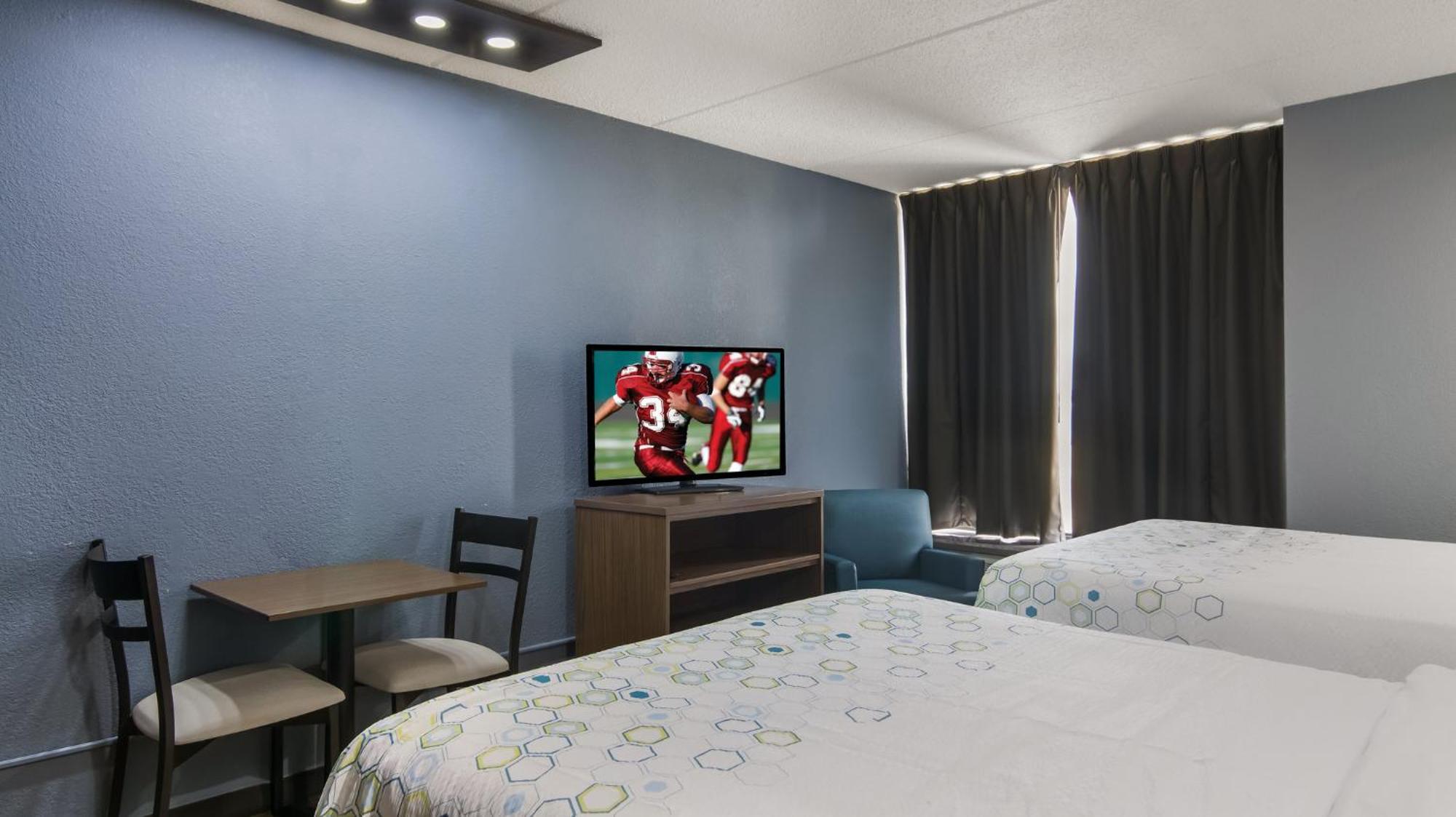Hometowne Studios By Red Roof And Conference Center Chicago - N Aurora Naperville North Aurora Ngoại thất bức ảnh