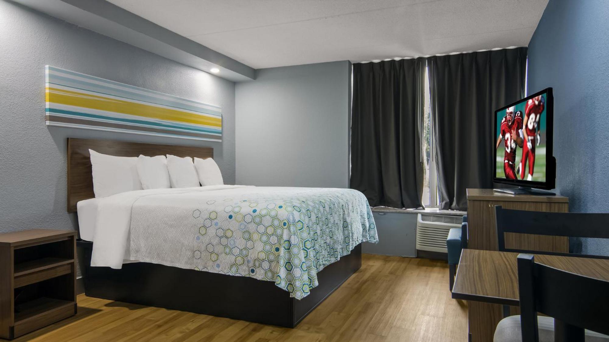 Hometowne Studios By Red Roof And Conference Center Chicago - N Aurora Naperville North Aurora Ngoại thất bức ảnh